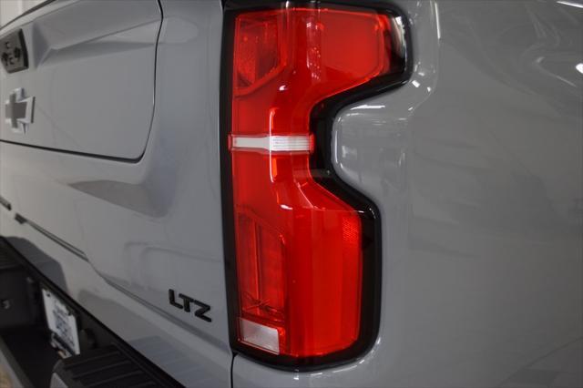 Photo of 2024 Slate Gray Metallic Chevrolet Silverado 2500