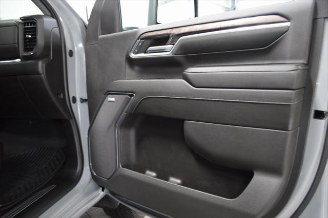 Photo of 2024 Slate Gray Metallic Chevrolet Silverado 2500