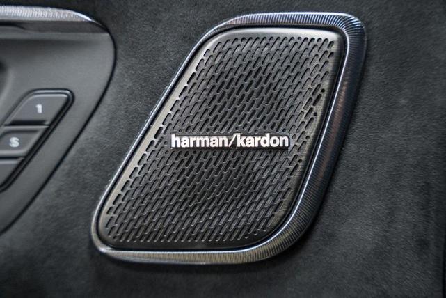 Photo of 2021 Diamond Black Crystal Pearlcoat RAM 1500