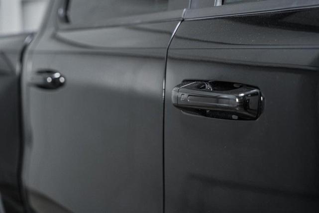 Photo of 2021 Diamond Black Crystal Pearlcoat RAM 1500