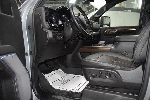 Photo of 2024 Sterling Gray Metallic Chevrolet Silverado 2500