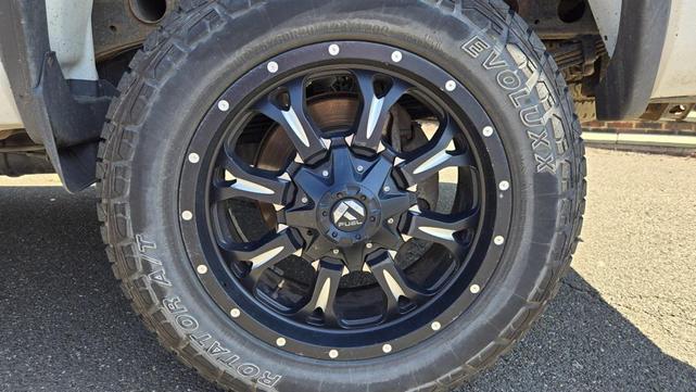 Photo of 2019 Summit White GMC Sierra 2500