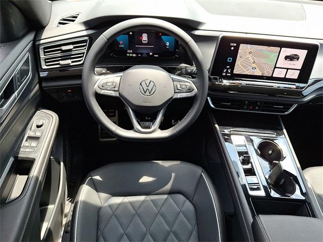 Photo of 2025 Pure Gray Volkswagen Atlas Cross Sport