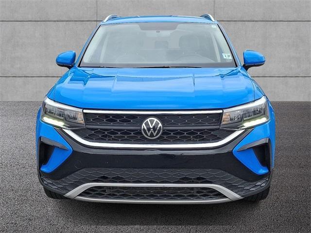 Photo of 2022 Cornflower Blue Volkswagen Taos