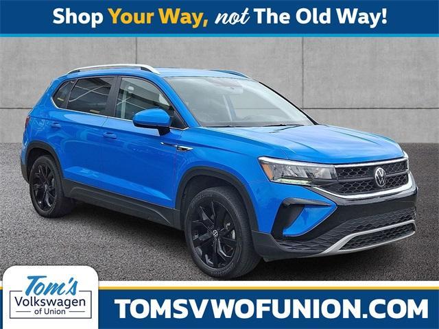 Photo of 2022 Cornflower Blue Volkswagen Taos