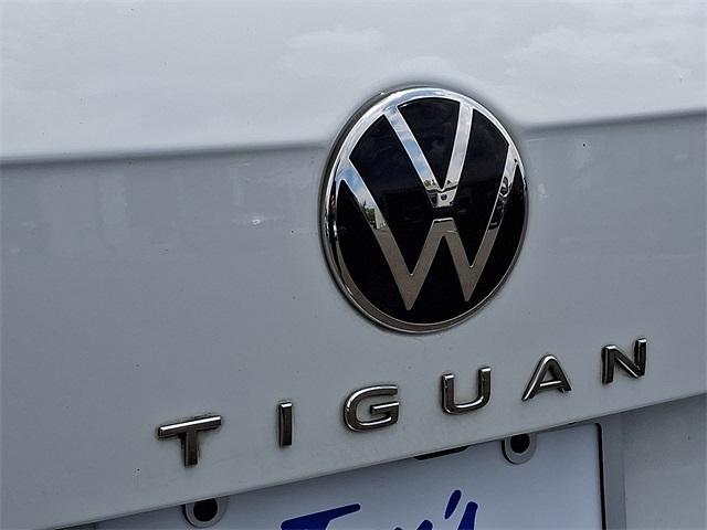 Photo of 2022 Pure White Volkswagen Tiguan