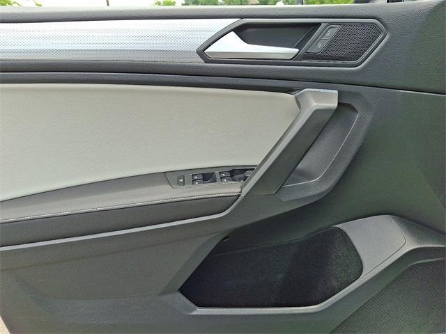 Photo of 2022 Pure White Volkswagen Tiguan