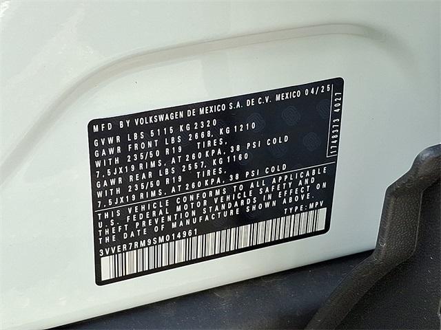 Photo of 2025 Pure White Volkswagen Tiguan