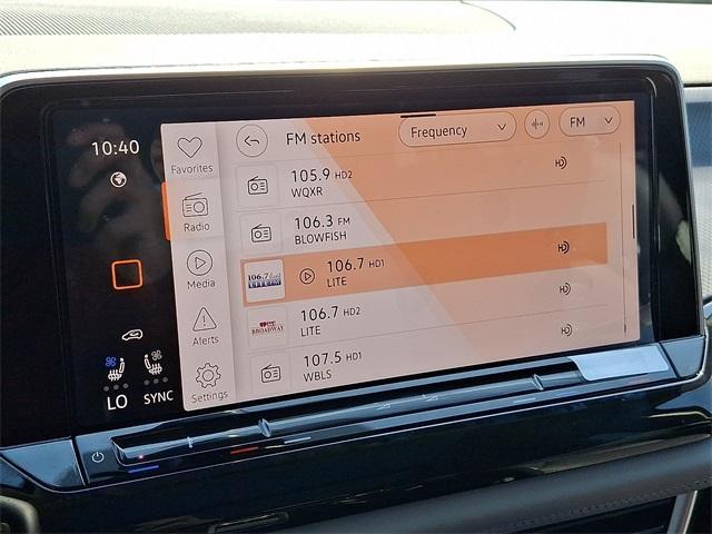Photo of 2025 Avocado Green Pearl Volkswagen Atlas