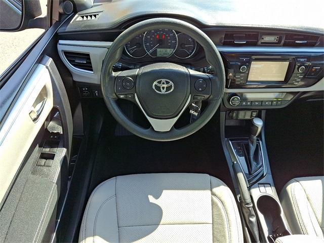 Photo of 2015 Gray Toyota Corolla