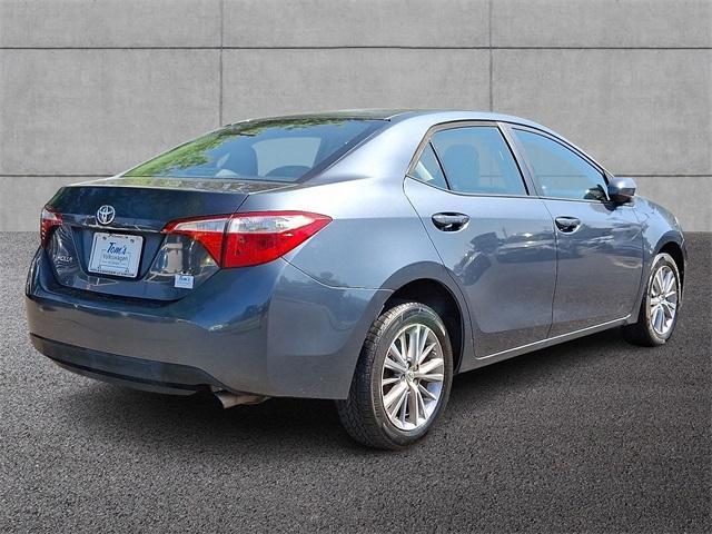 Photo of 2015 Gray Toyota Corolla