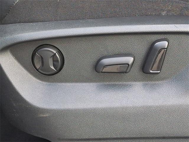 Photo of 2018 Pure White Volkswagen Tiguan