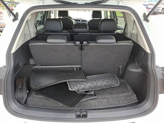 Photo of 2018 Pure White Volkswagen Tiguan