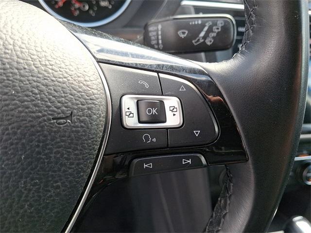 Photo of 2018 Pure White Volkswagen Tiguan