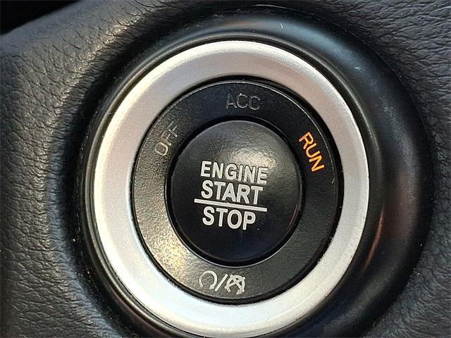 Photo of 2017 White Knuckle Clearcoat Dodge Durango