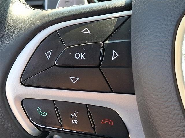 Photo of 2017 White Knuckle Clearcoat Dodge Durango