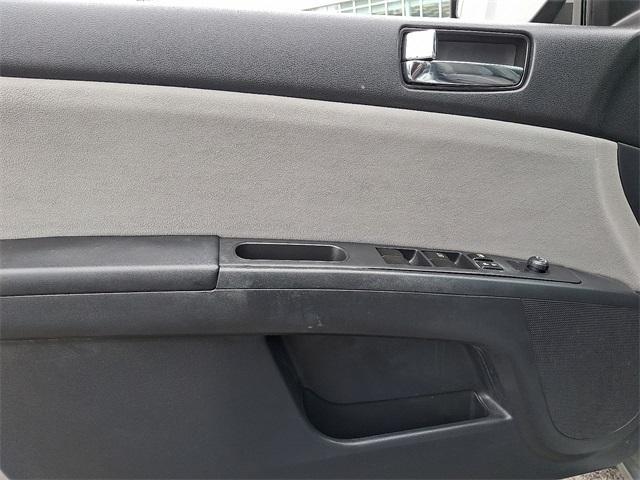 Photo of 2012 Magnetic Gray Nissan Sentra