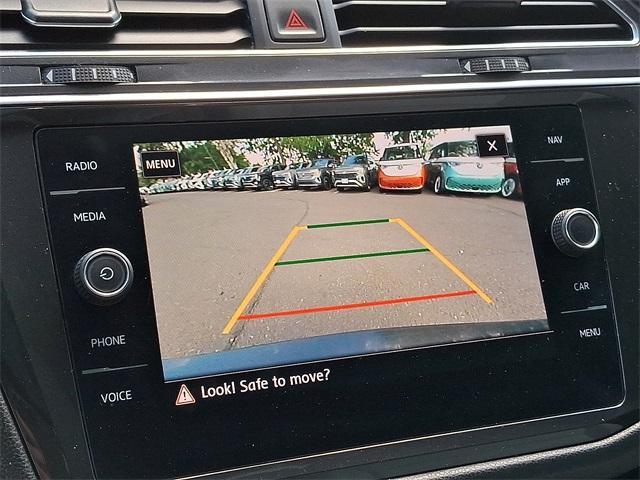 Photo of 2019 Deep Black Pearl Effect Volkswagen Tiguan