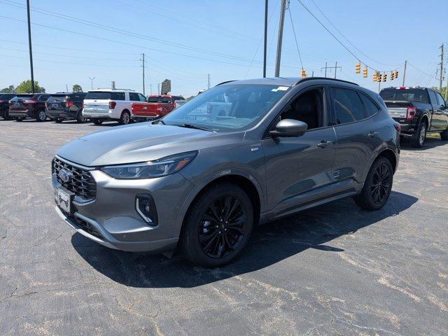 Photo of 2023 CARBONIZED GRAY METALLIC Ford Escape