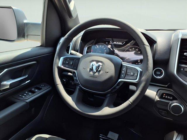 Photo of 2025 Bright White Clearcoat RAM 1500