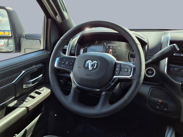 Photo of 2025 Granite Crystal Clearcoat Metallic RAM 3500