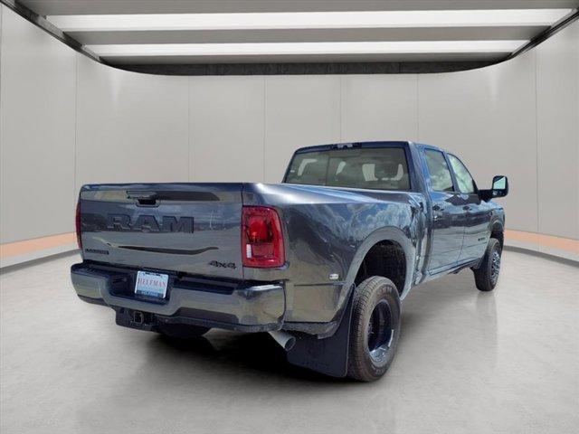 Photo of 2025 Granite Crystal Clearcoat Metallic RAM 3500