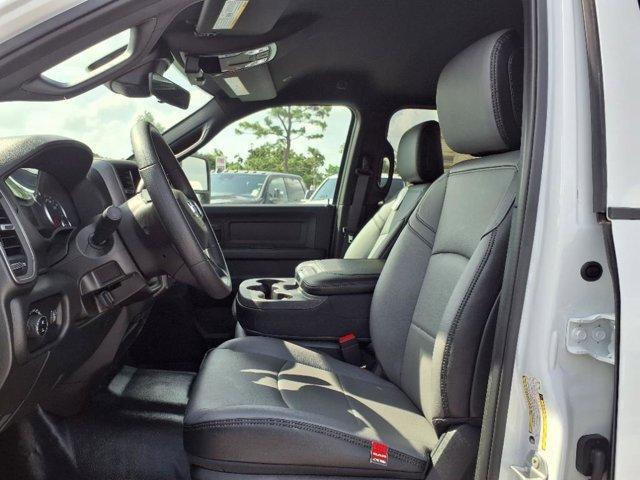 Photo of 2025 Bright White Clearcoat RAM 3500