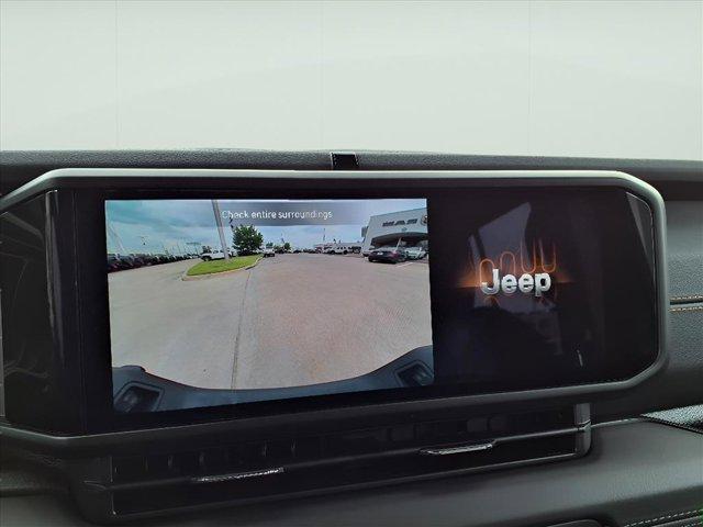Photo of 2025 Hydro Blue Pearlcoat Jeep Gladiator