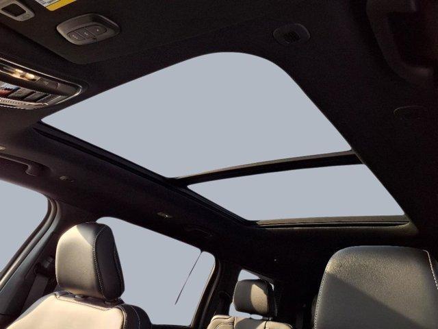 Photo of 2025 Diamond Black Jeep Grand Cherokee L