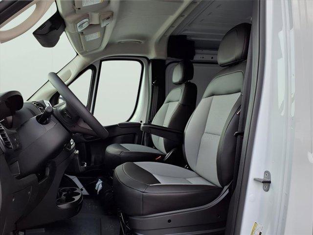 Photo of 2025 Bright White Clearcoat RAM ProMaster 1500