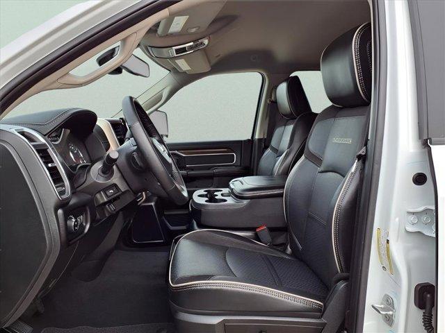 Photo of 2024 Bright White Clearcoat RAM 2500