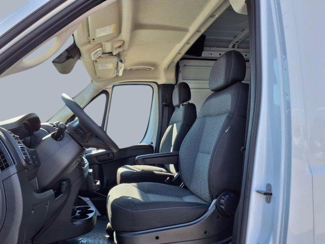 Photo of 2025 Bright White Clearcoat RAM ProMaster 2500