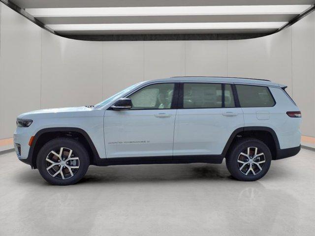 Photo of 2025 Bright White Clearcoat Jeep Grand Cherokee L