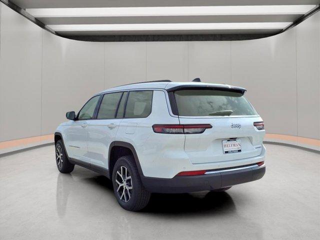 Photo of 2025 Bright White Clearcoat Jeep Grand Cherokee L