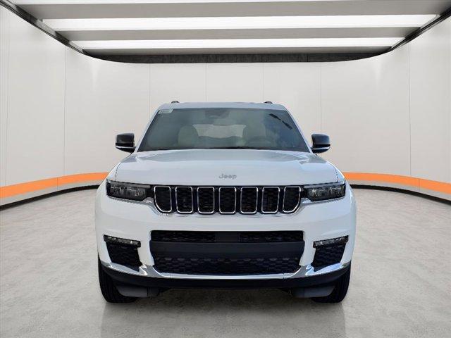 Photo of 2025 Bright White Clearcoat Jeep Grand Cherokee L