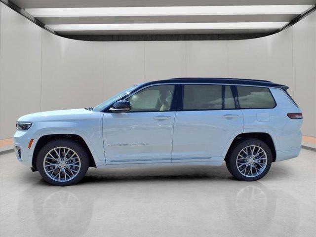 Photo of 2025 Bright White Clearcoat Jeep Grand Cherokee L