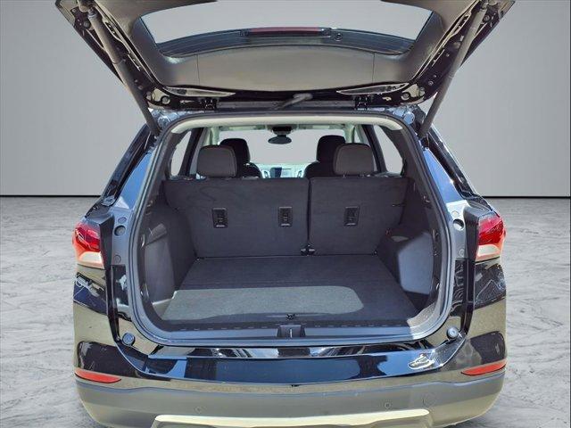 Photo of 2024 Mosaic Black Metallic Chevrolet Equinox