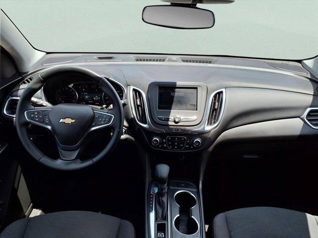 Photo of 2024 Mosaic Black Metallic Chevrolet Equinox