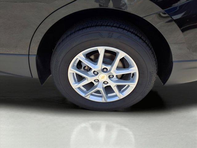 Photo of 2024 Mosaic Black Metallic Chevrolet Equinox