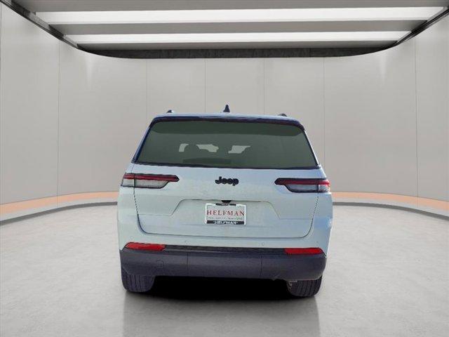 Photo of 2025 Bright White Clearcoat Jeep Grand Cherokee L