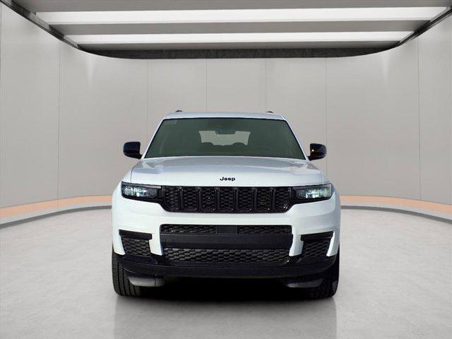 Photo of 2025 Bright White Clearcoat Jeep Grand Cherokee L