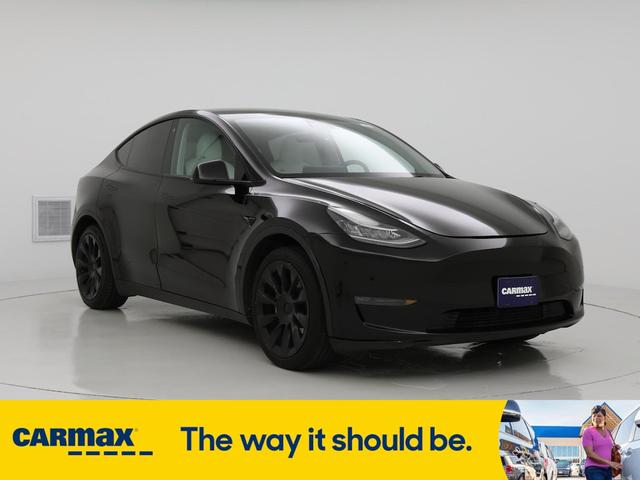Photo of 2021 Gray Tesla Model Y