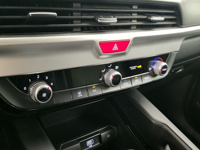 Photo of 2020 Burgundy Kia Telluride