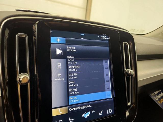 Photo of 2022 Black Volvo XC40