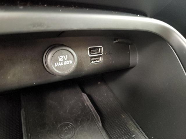 Photo of 2022 Black Volvo XC40