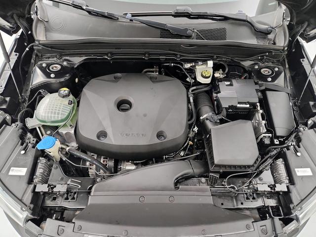 Photo of 2022 Black Volvo XC40