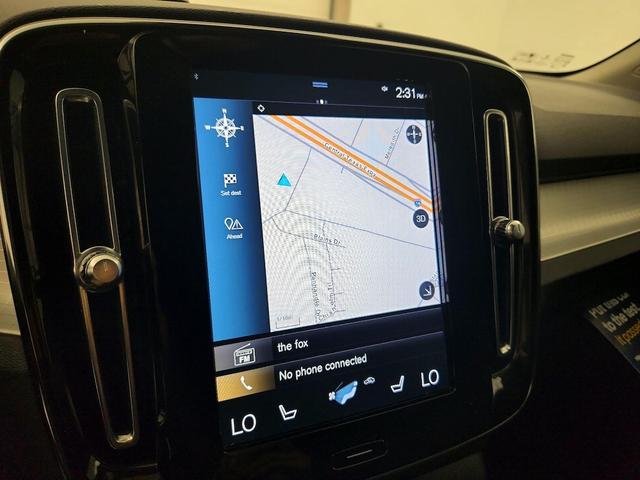 Photo of 2022 Black Volvo XC40