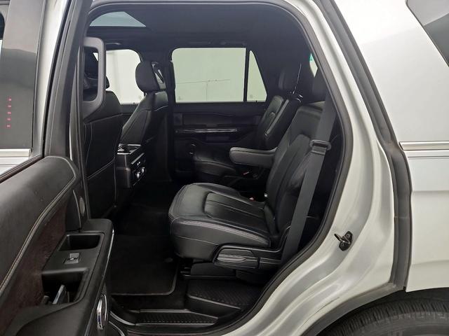 Photo of 2018 Silver Ford Expedition