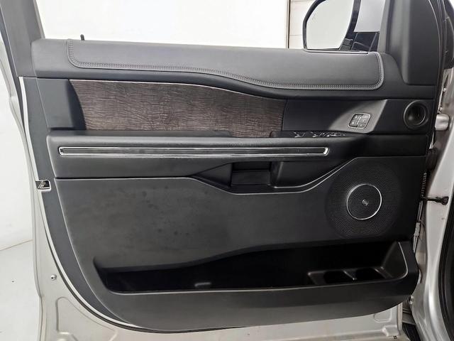 Photo of 2018 Silver Ford Expedition