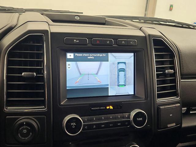 Photo of 2018 Silver Ford Expedition